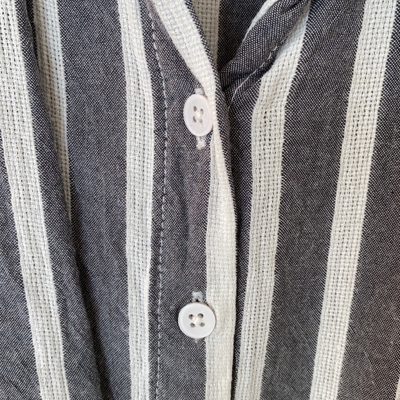 Ruffle sleeve button-up blouse - striped - Picture 2 of 5